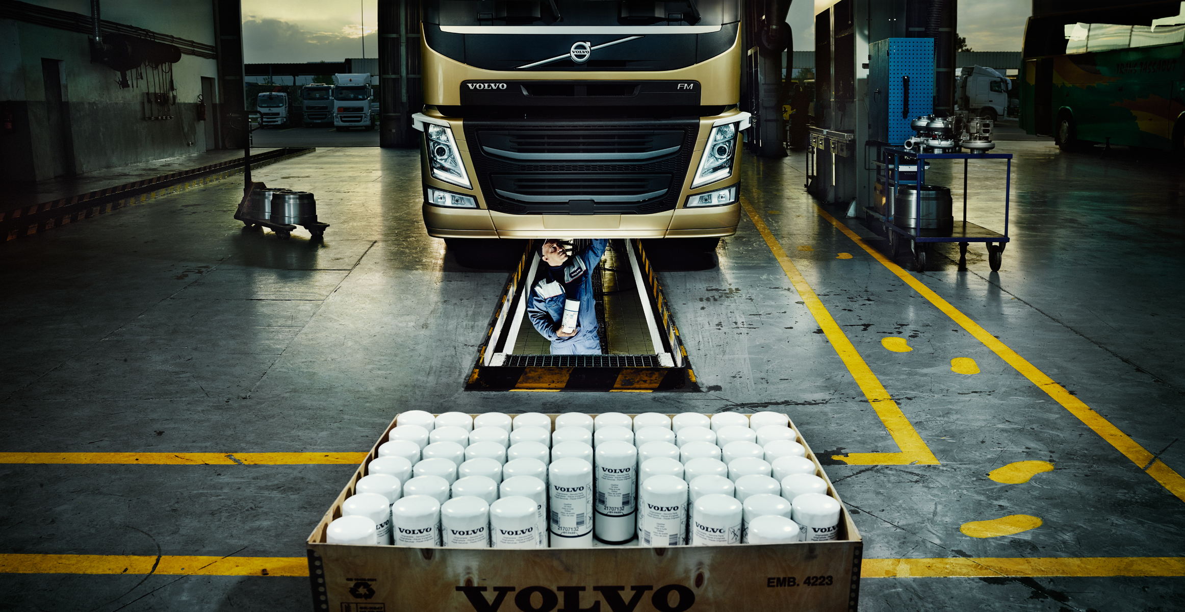 Volvo trucks euro 6 service planning truck pit